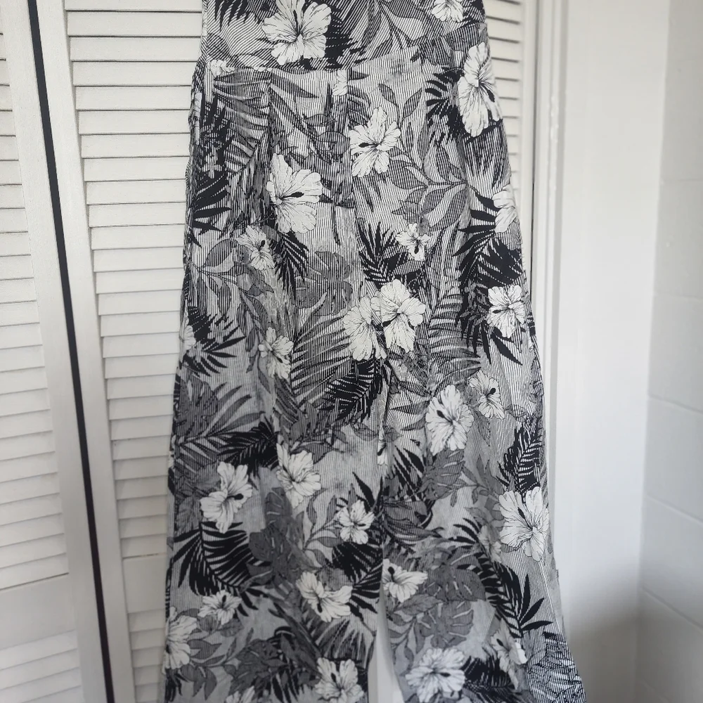 Romper - Picture 5 of 6